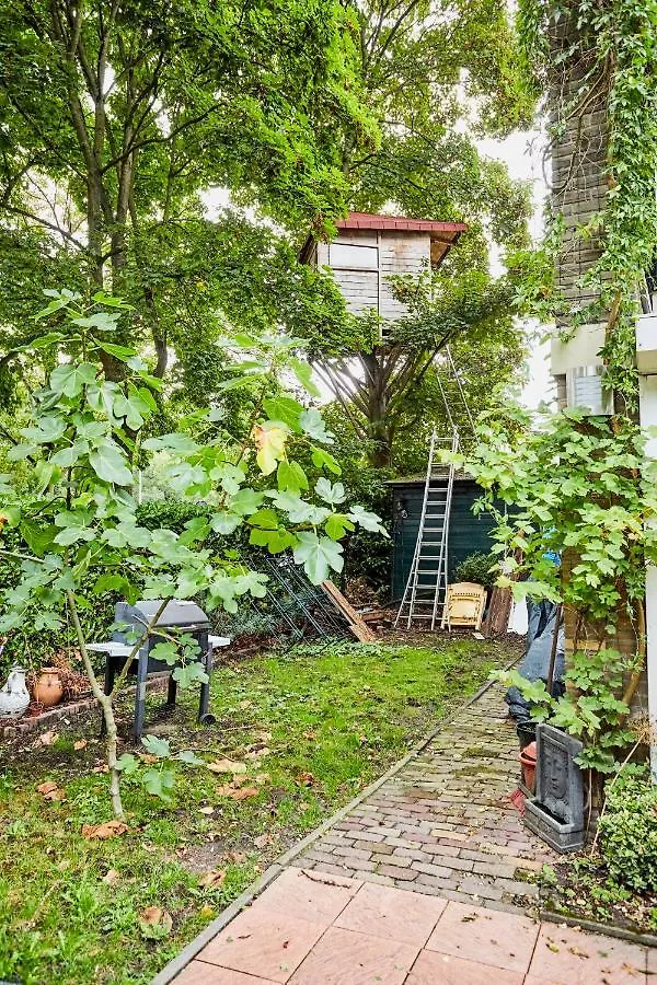 Bed and breakfast Treehouse Inn Duivendrecht