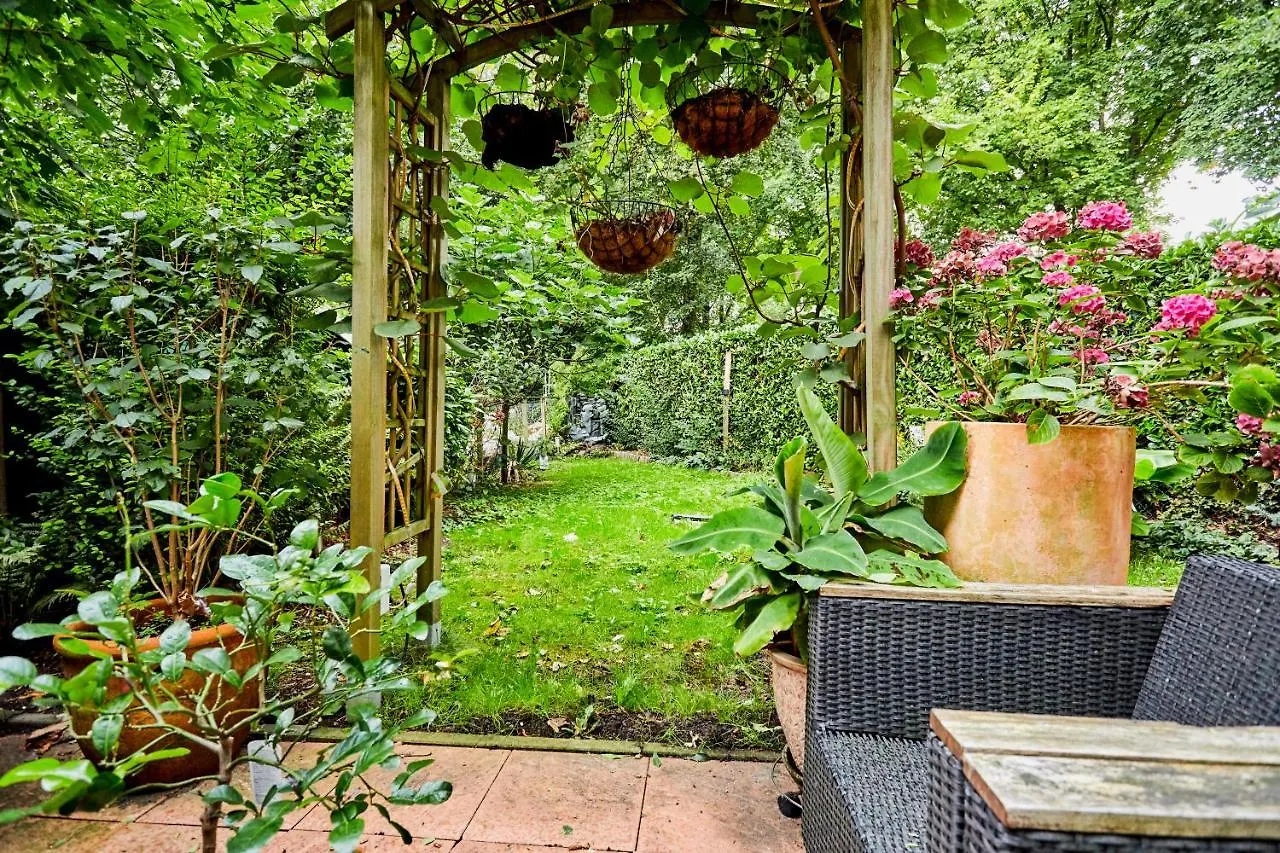 Treehouse Inn Duivendrecht Bed and breakfast