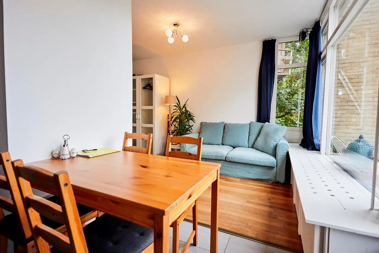 Treehouse Inn Duivendrecht